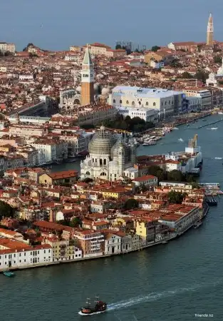 Венеция - город воды!