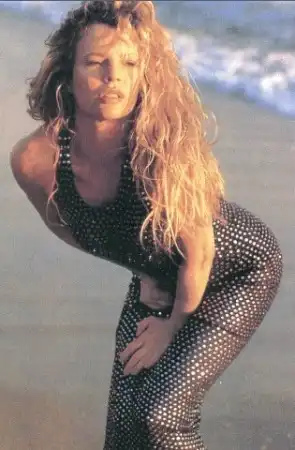 Kim Basinger  / Ким Бесинджер /