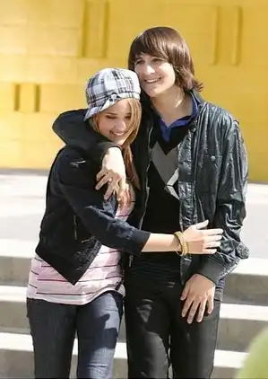 Mitchel Musso и Emily Osment