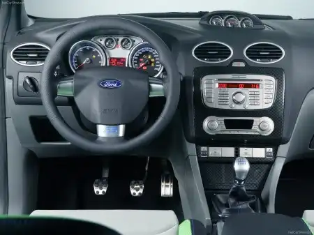 Обои с Ford Focus RS [1600 x 1200]