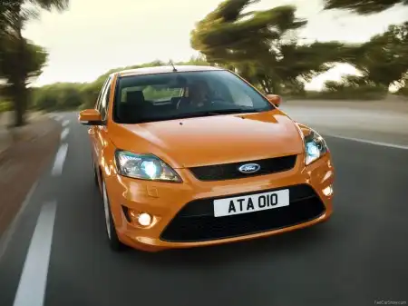 Обои с Ford Focus ST [1600 x 1200]