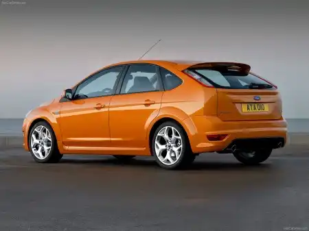 Обои с Ford Focus ST [1600 x 1200]