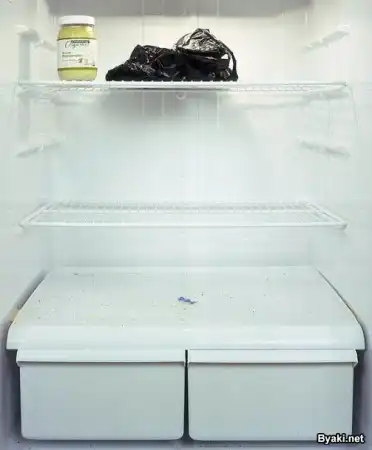 А у тебя что в холодильнике?
