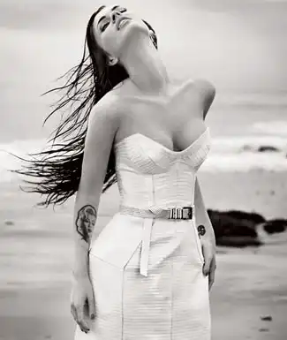 Меган Фокс (Megan Fox) в июньском номере Esquire Меган Фокс (Megan Fox) в июньском номере Esquire