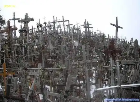 Кладбище крестов в Латвии 