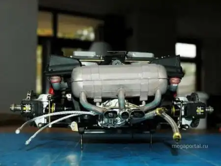Классная модель Ferrari