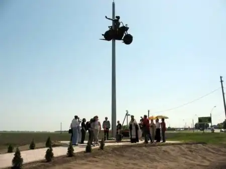Памятник погибшим байкерам
