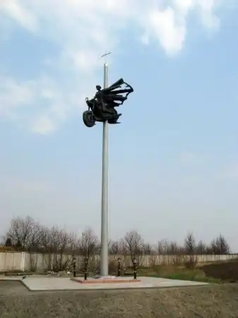 Памятник погибшим байкерам