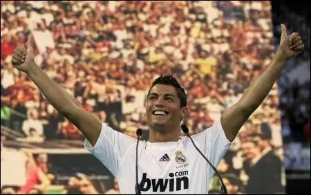 Презентация Cristiano Ronaldo на Сантьяго Бернабеу