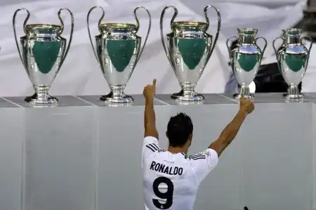 Презентация Cristiano Ronaldo на Сантьяго Бернабеу