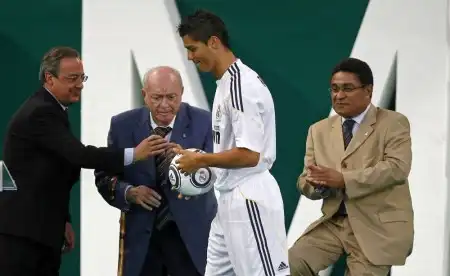 Презентация Cristiano Ronaldo на Сантьяго Бернабеу