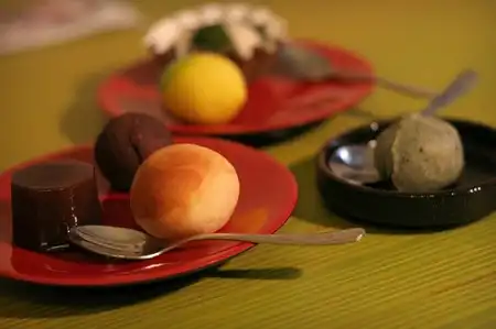 Vagasi &#21644;&#33747;&#23376; - Японская сладость