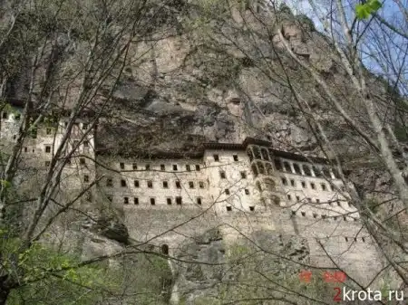 Монастырь Сумела