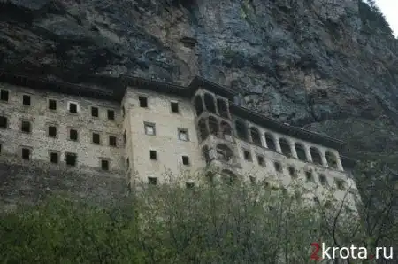 Монастырь Сумела