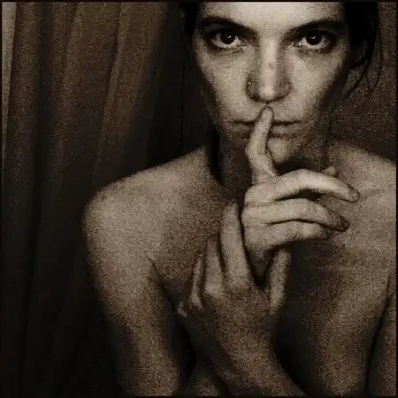 [Photos By Sabine L ]