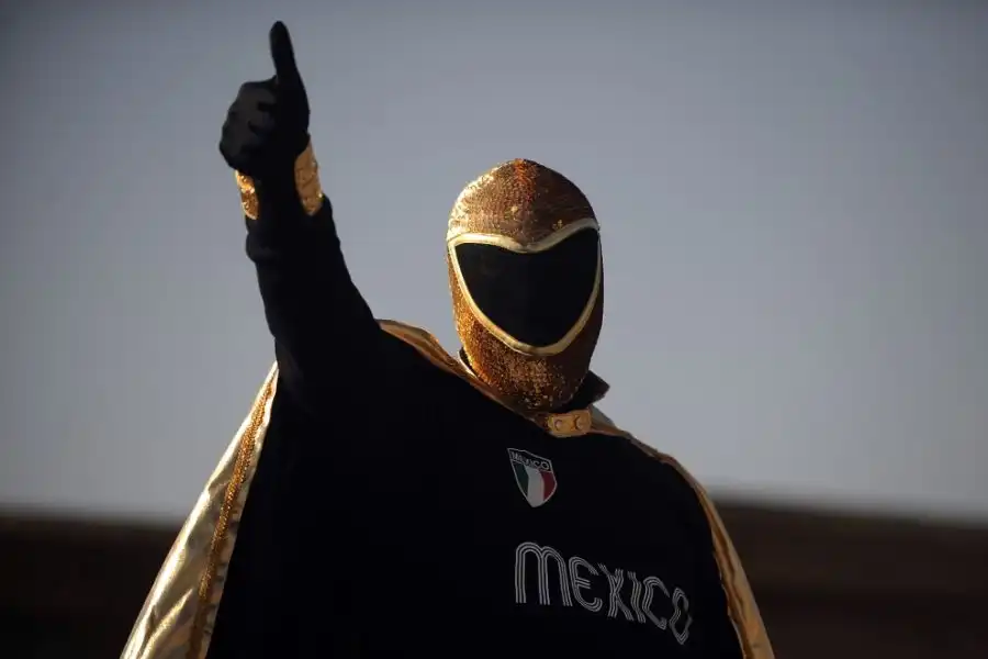 сучевица. игры содружества 2010. дарк скай. болельщицы ямайки на чм 98. 1 мая 2010 лондонский.