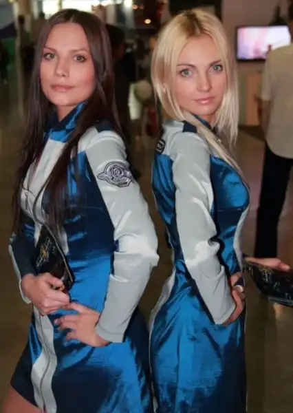 Девушки с ИгроМира 2011