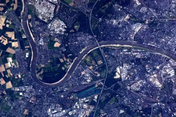 Земля из космоса (22 фото)
