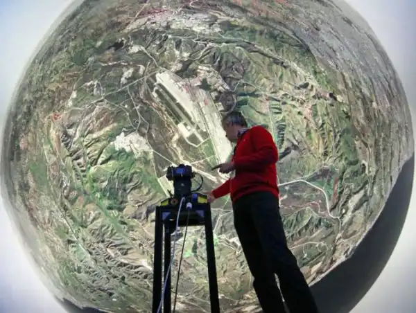 Самый реалистичный лётный симулятор с 360-градусным обзором от компании Barco