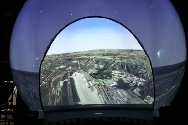 Самый реалистичный лётный симулятор с 360-градусным обзором от компании Barco