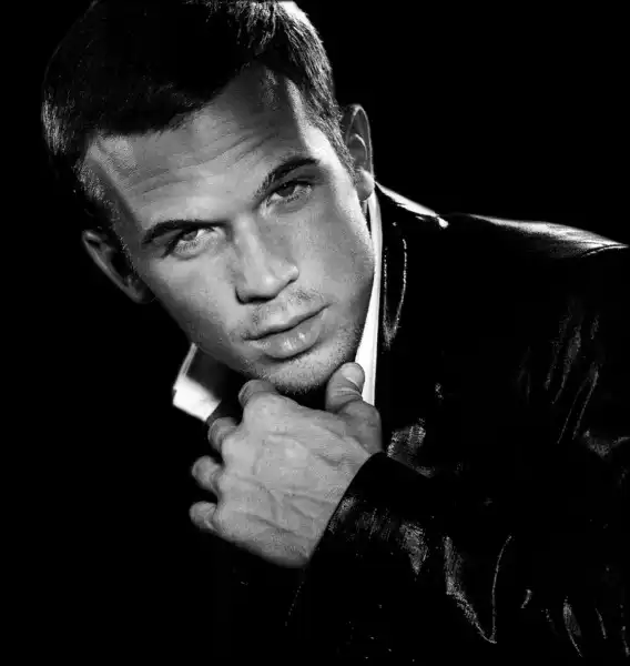 Кэм Жиганде (Cam Gigandet)