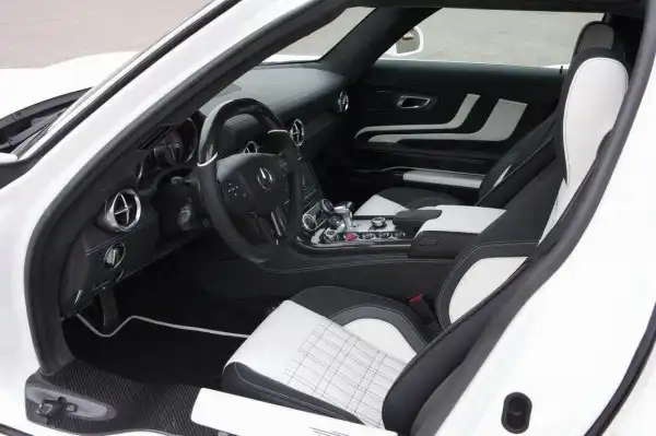 Mercedes SLS AMG Gullstream от FAB Design