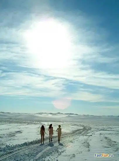 Эротическая фотосессия в Монголии.