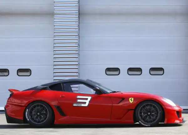 Ferrari рассекретила свой самый экстремальный суперкар