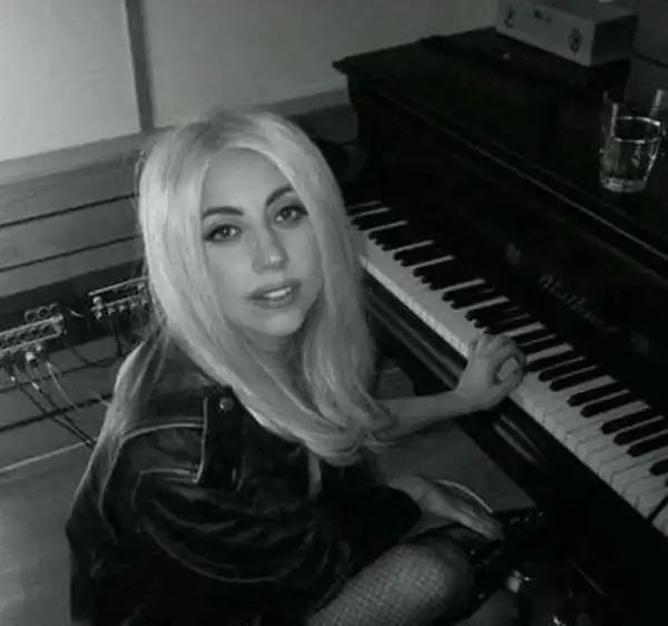 Молодая Леди Гага. Часть 2