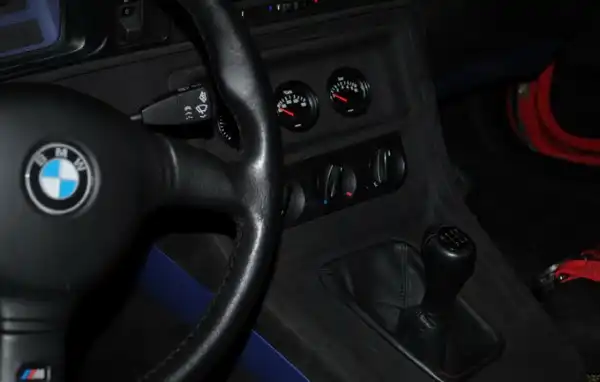Призрачный BMW M8