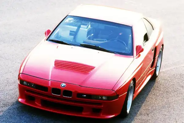 Призрачный BMW M8