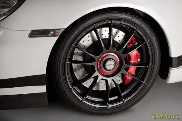 Porsche 911 GT3 Snowmobile