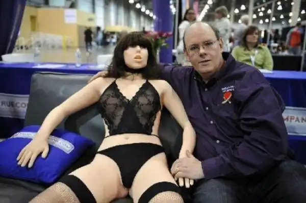 Первый в мире секс-робот! (9 фото)