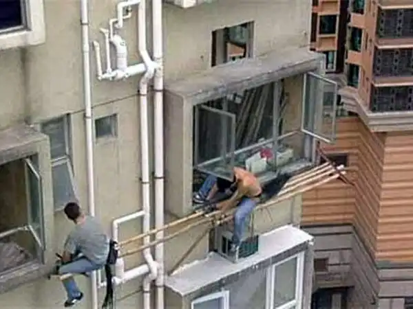 Лестница говорите короткая, да?