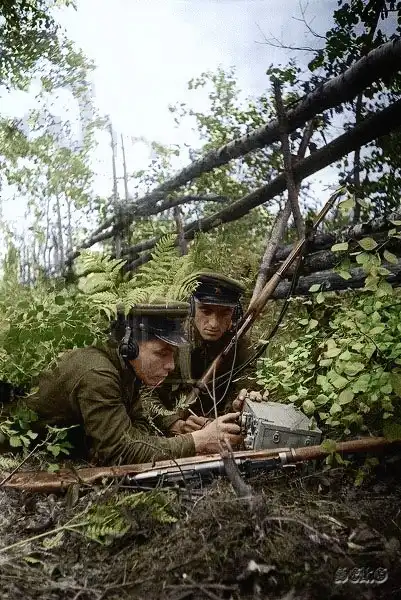 Цветные фотографии советских солдат во Второй Мировой