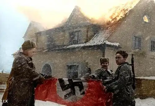 Цветные фотографии советских солдат во Второй Мировой