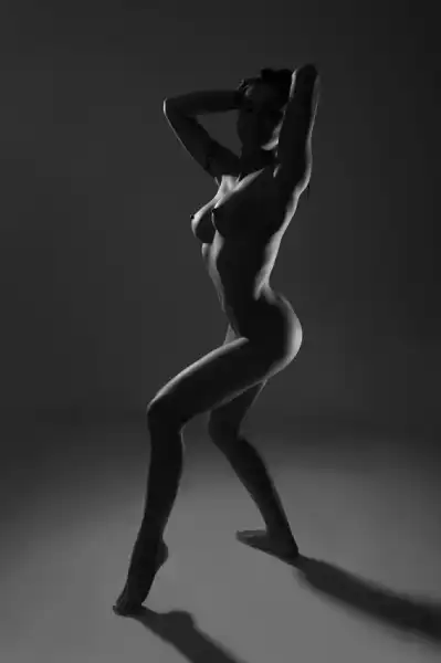 Работы фотографа A S T  (ню)