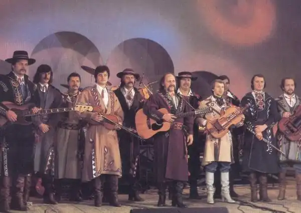 Колесная лира. Hurdy Gurdy (харди-гарди). Органиструм