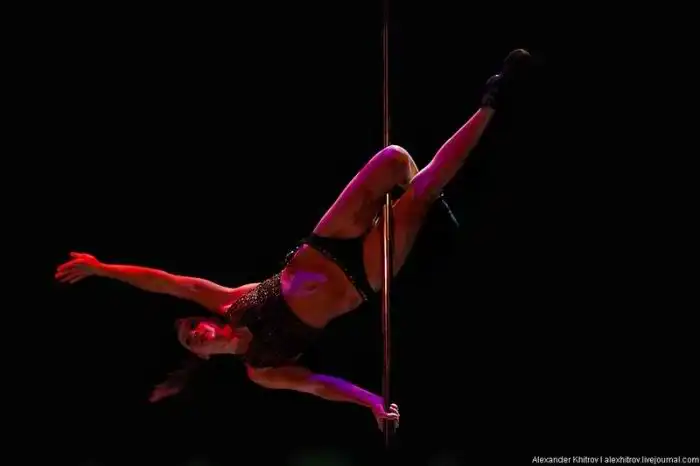 Отчет с состязания по стрип-пластике и Pole Dance Отчет с состязания по стрип-пластике и Pole Dance