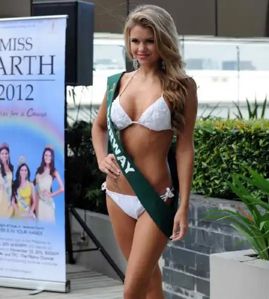 Мисс Земля 2012