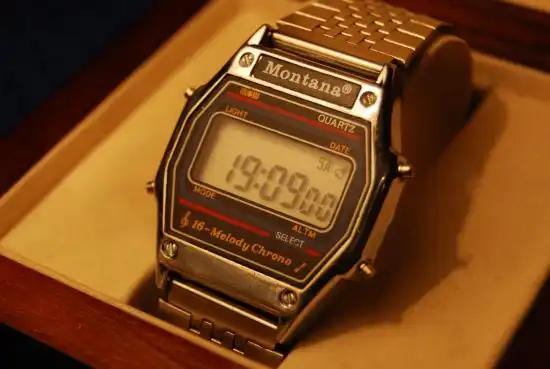 Первые отечественные электронные часы "Электроника 1"