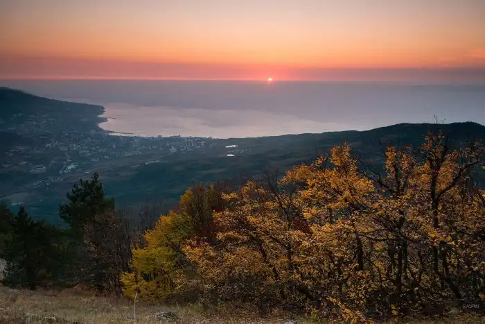 Очень красивые фотографии. Осень в Крыму и Карпатах