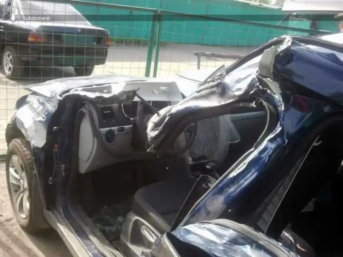 Полное восстановление не подлежащего ремонту автомобиля Полное восстановление не подлежащего ремонту автомобиля