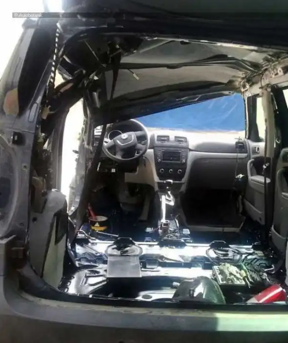 Полное восстановление не подлежащего ремонту автомобиля Полное восстановление не подлежащего ремонту автомобиля