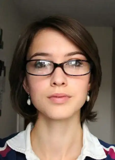 Очки делают девушек более сексуальными