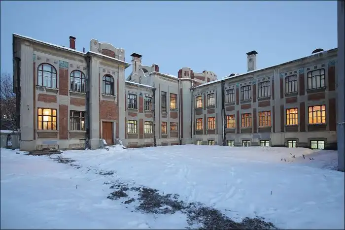Необычная школа, построенная в 1908 году