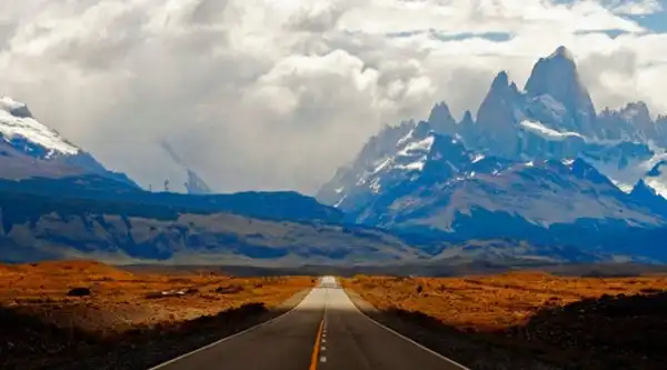 20 самых живописных дорог в мире