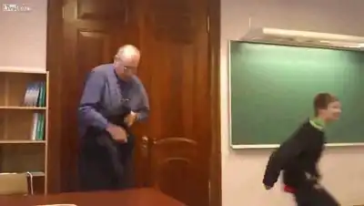 Как себя ведут школьники в Эстонии Как себя ведут школьники в Эстонии