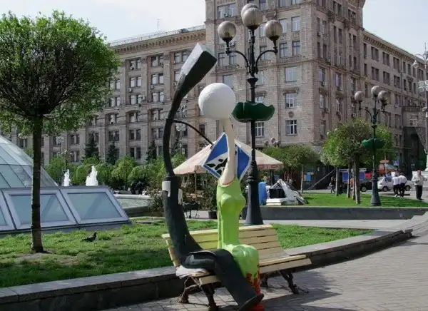 Интересные памятники и скульптуры Украины