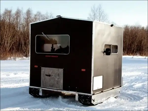 Самоходный домик для зимней рыбалки